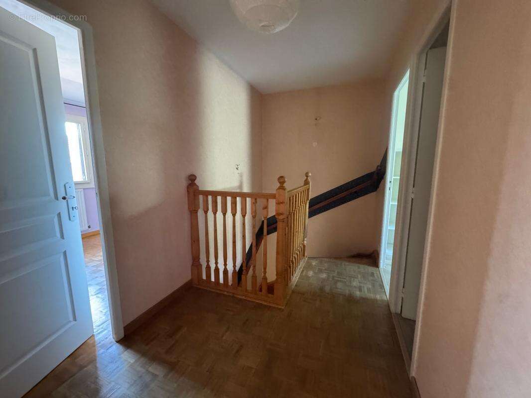 Maison à COGNIN