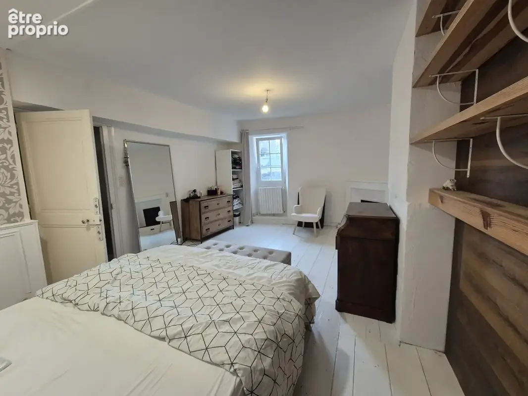 COGNAC centre ville, maison atypique avec terrasse et jacuzzi. - photo 16