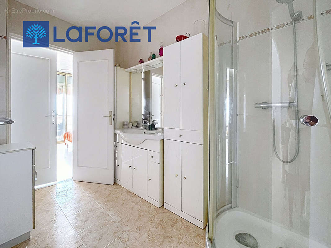 Appartement Cagnes-sur-mer 3 pièce(s) 66.13 m2 - photo 8