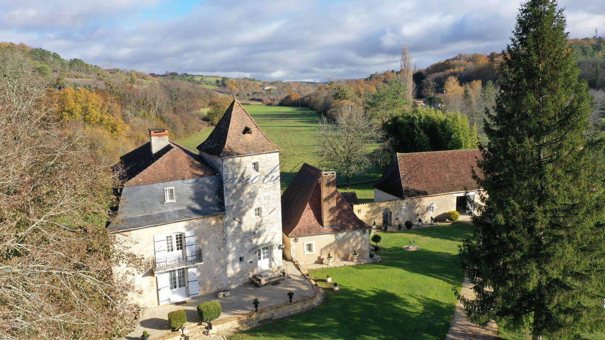 Maison à SAINT-CREPIN-D'AUBEROCHE