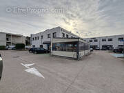 Commerce à SARROLA-CARCOPINO