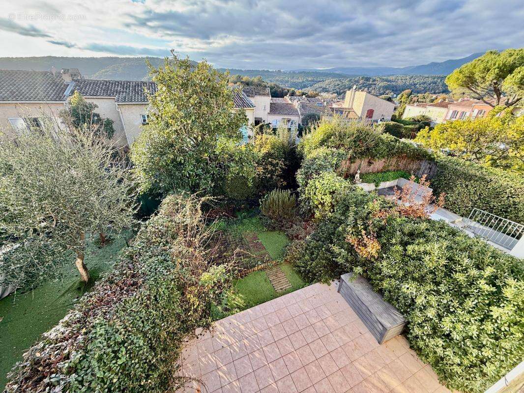 Maison à VILLENEUVE-LOUBET
