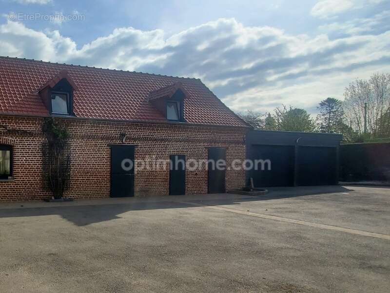 Maison à LATTRE-SAINT-QUENTIN