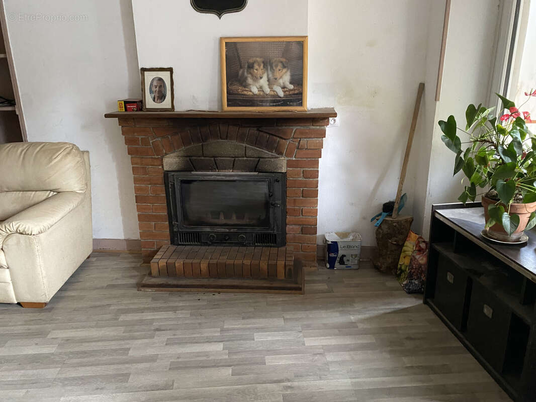 Maison à PRESSIGNAC