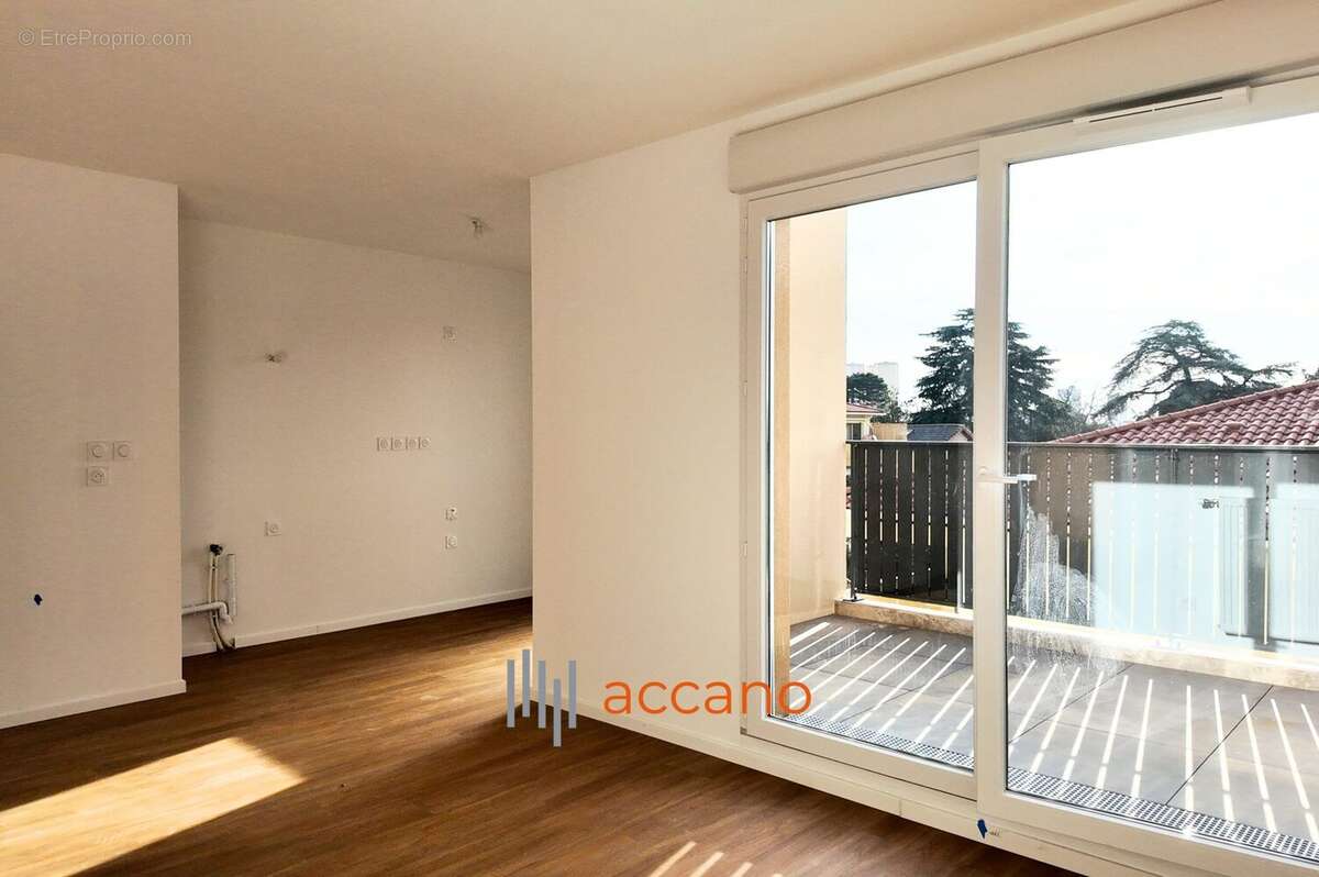 Appartement à RILLIEUX-LA-PAPE