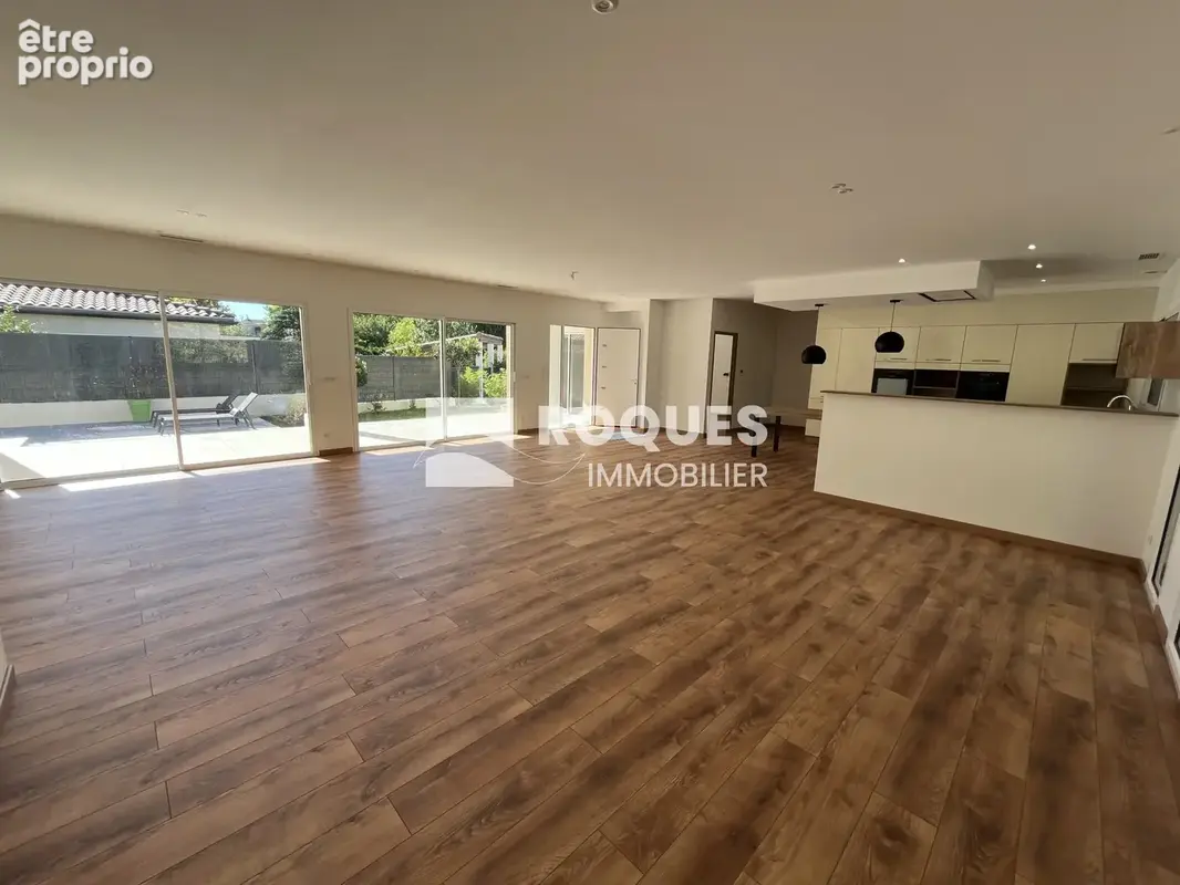 A vendre, villa contemporaine de 220m2 sur un terrain de 1306m2, Bédarieux - photo 30