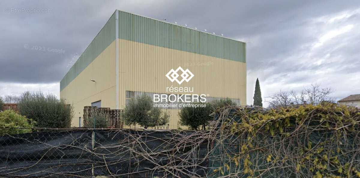 Commerce à PONT-SAINT-ESPRIT