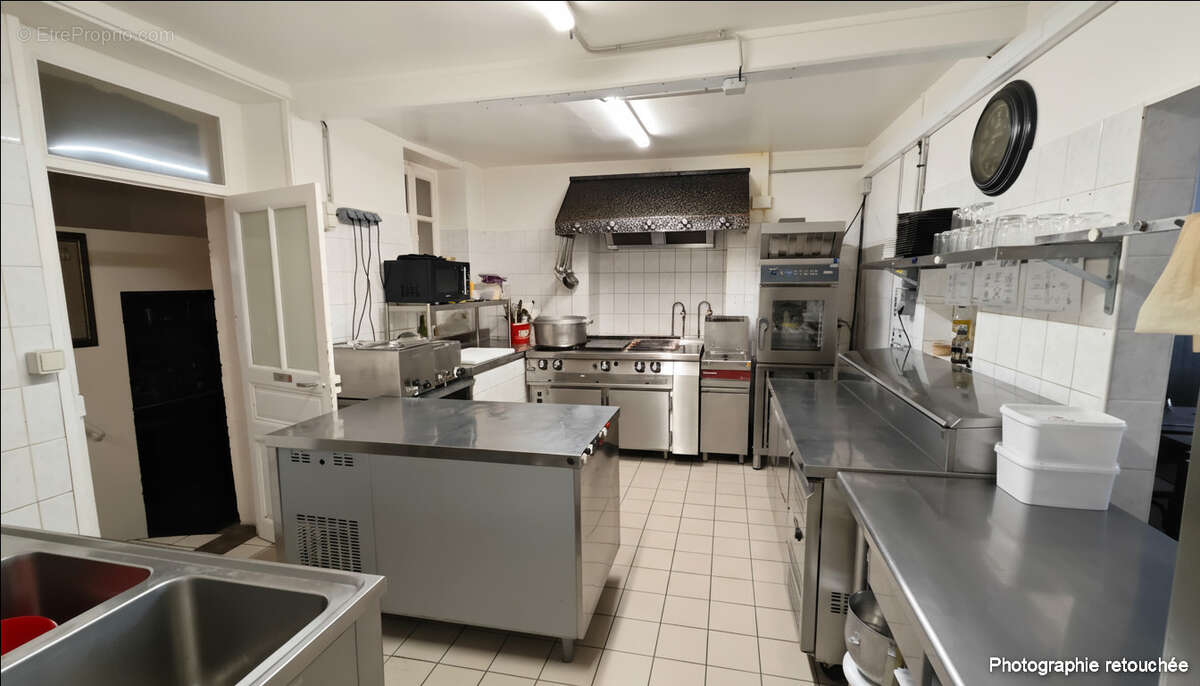 Commerce à VILLENEUVE-SUR-YONNE