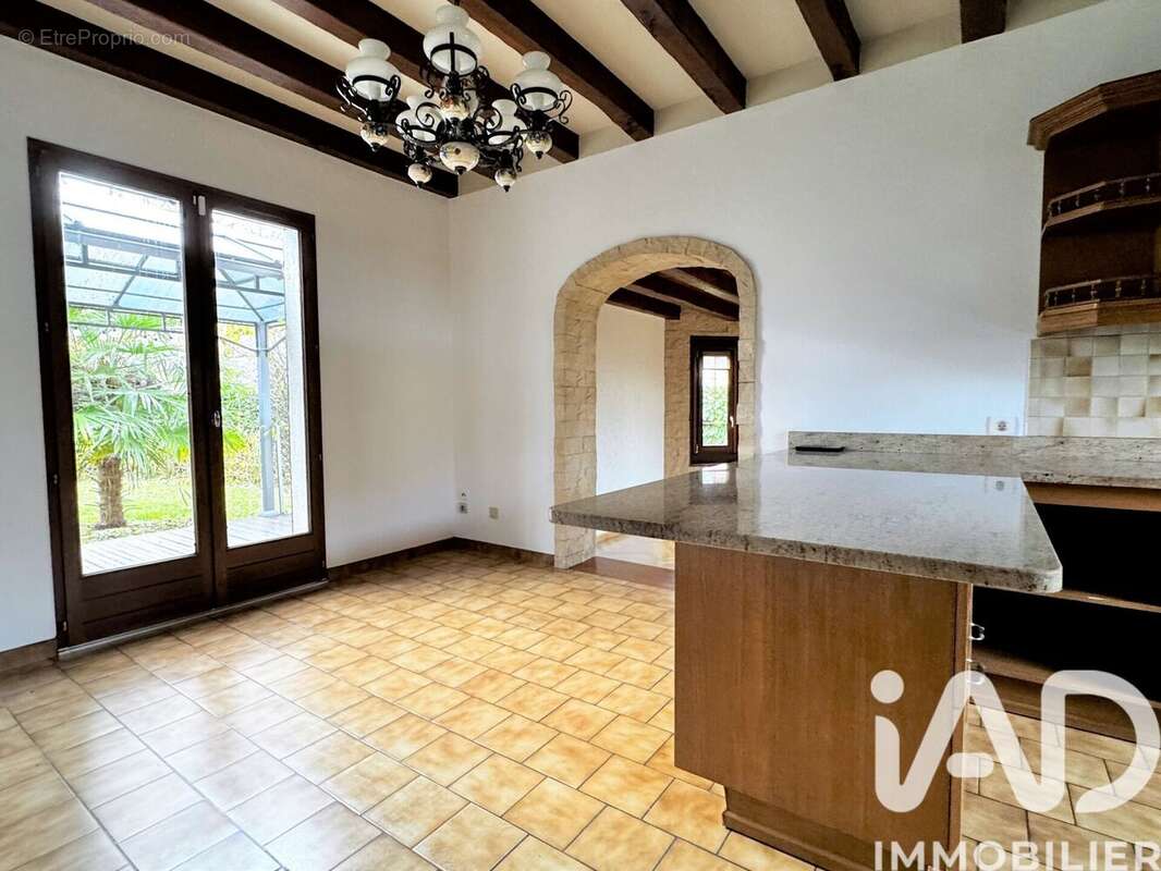 Photo 8 - Maison à LE MESNIL-ESNARD