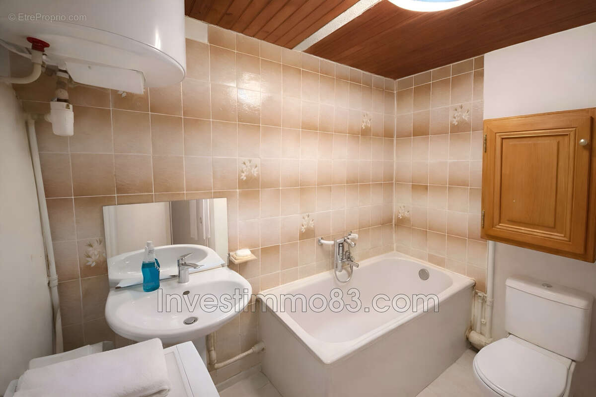 Appartement à MARSEILLE-1E