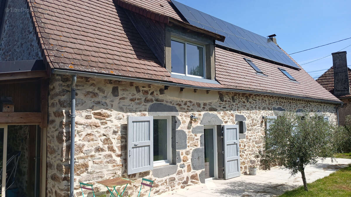 Maison à CHALVIGNAC