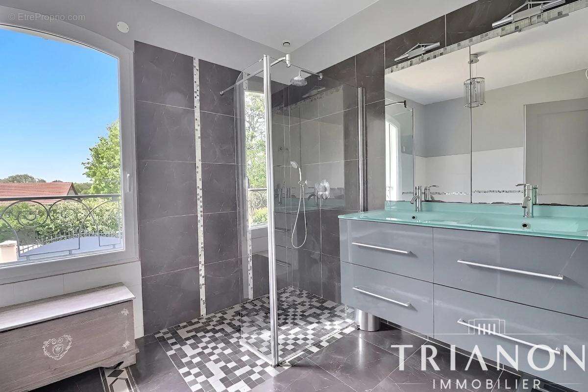 Maison à MARLY-LE-ROI