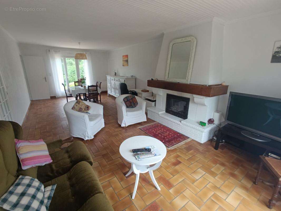 Appartement à LOUE