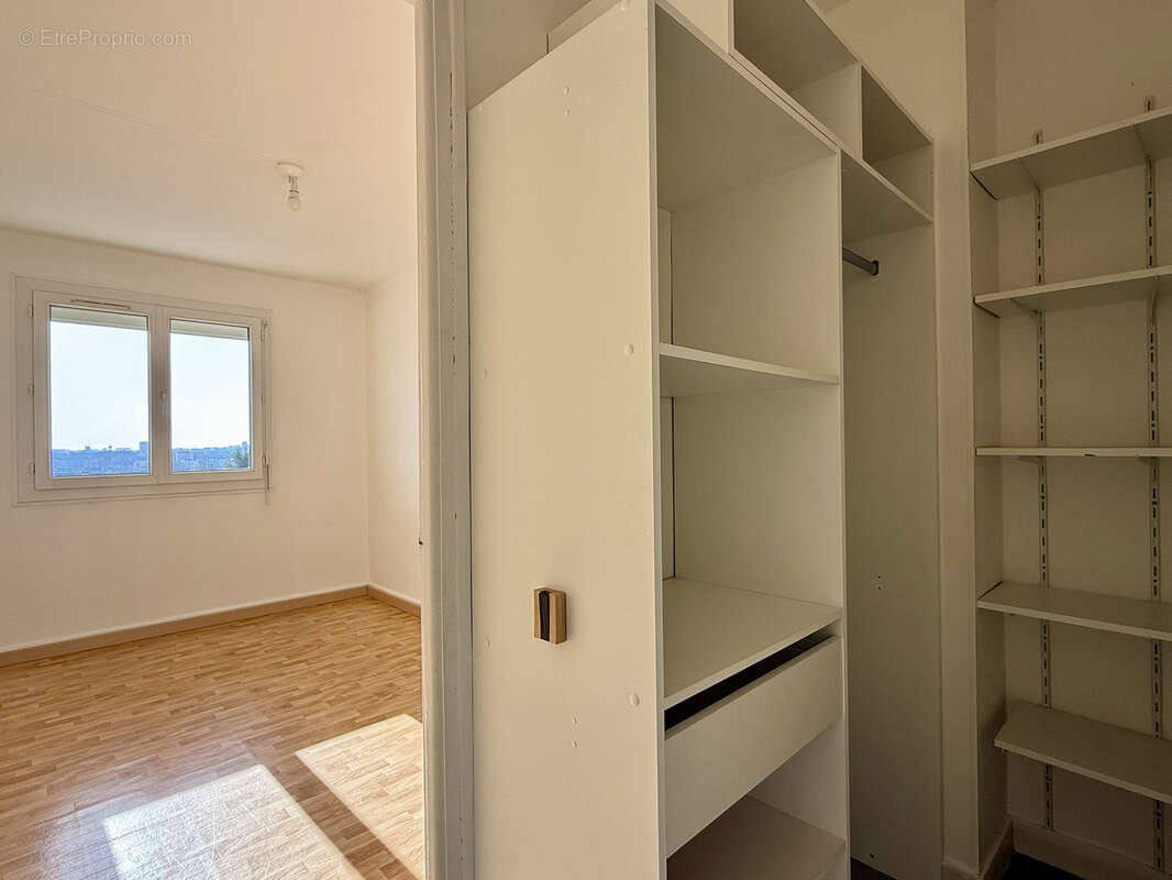 Appartement à LA CHAPELLE-SAINT-LUC