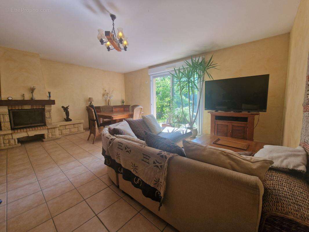 Maison à BROU-SUR-CHANTEREINE