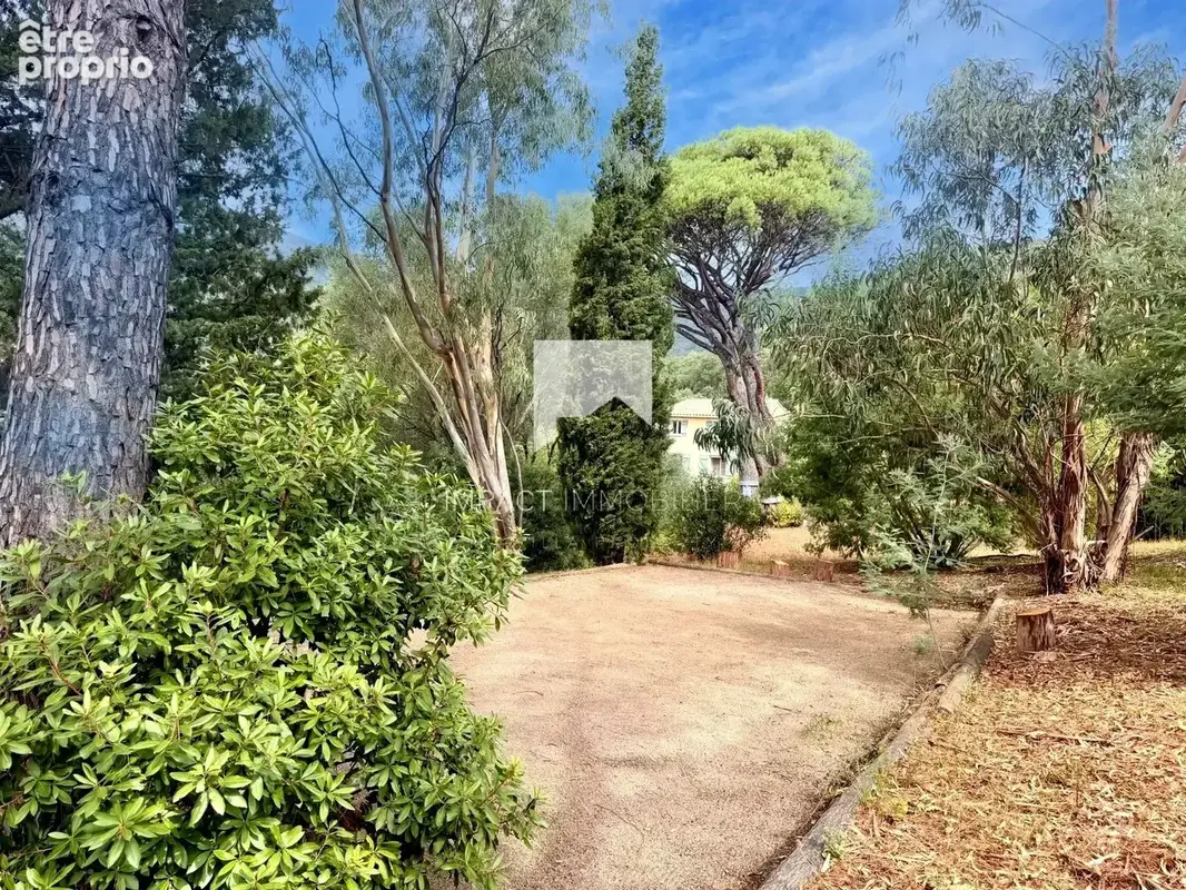 Cavalaire -  Maison 220 m² plus bergerie sur 7500m² de terrain - photo 17