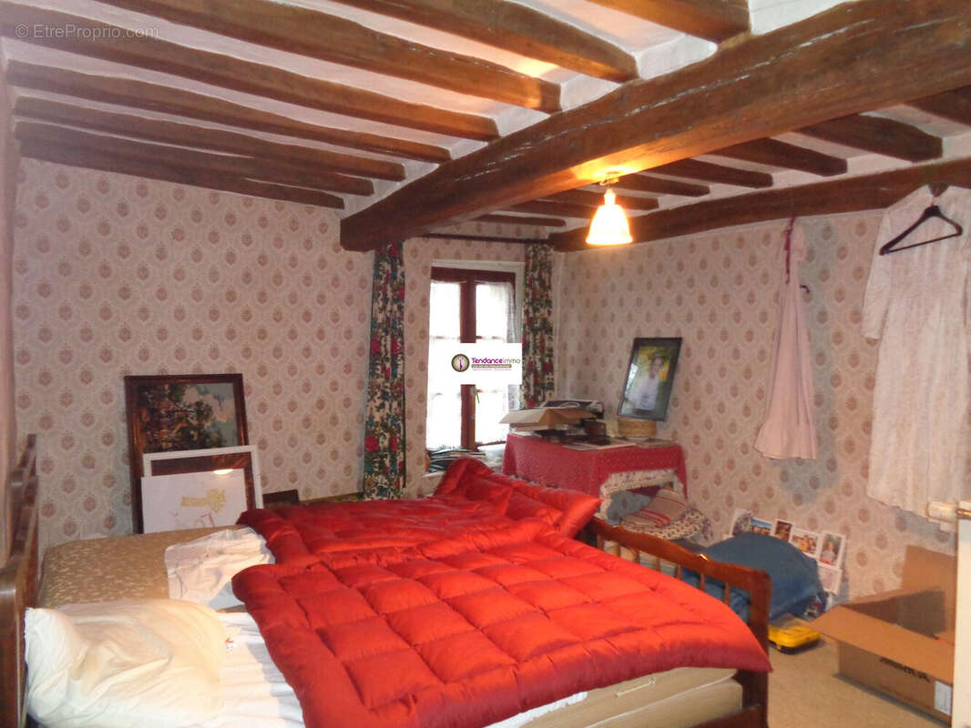 Maison à LE MELE-SUR-SARTHE