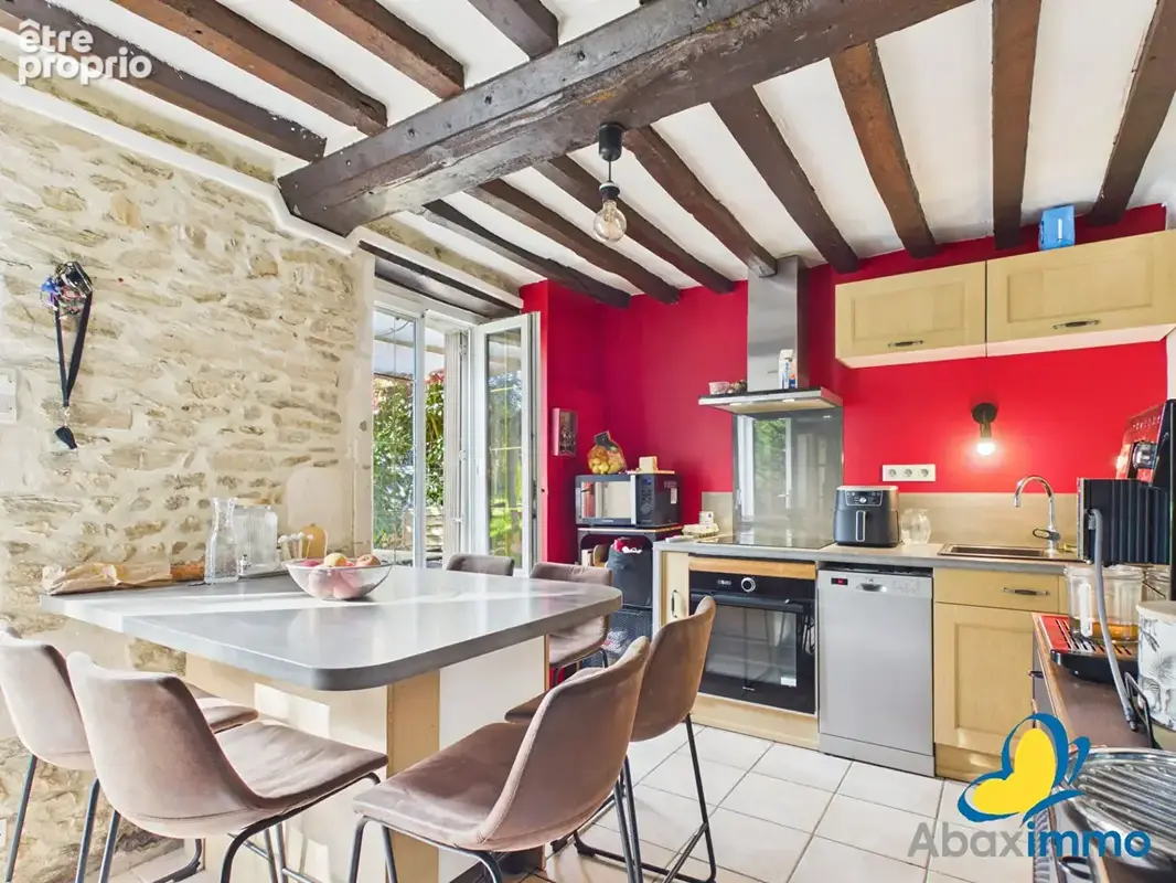 Charmante maison en pierre avec dépendance et grand jardin - Cesny - photo 3