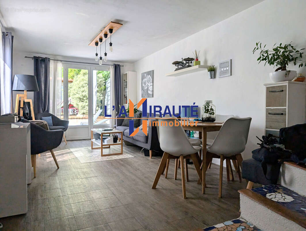 Maison à HOUILLES