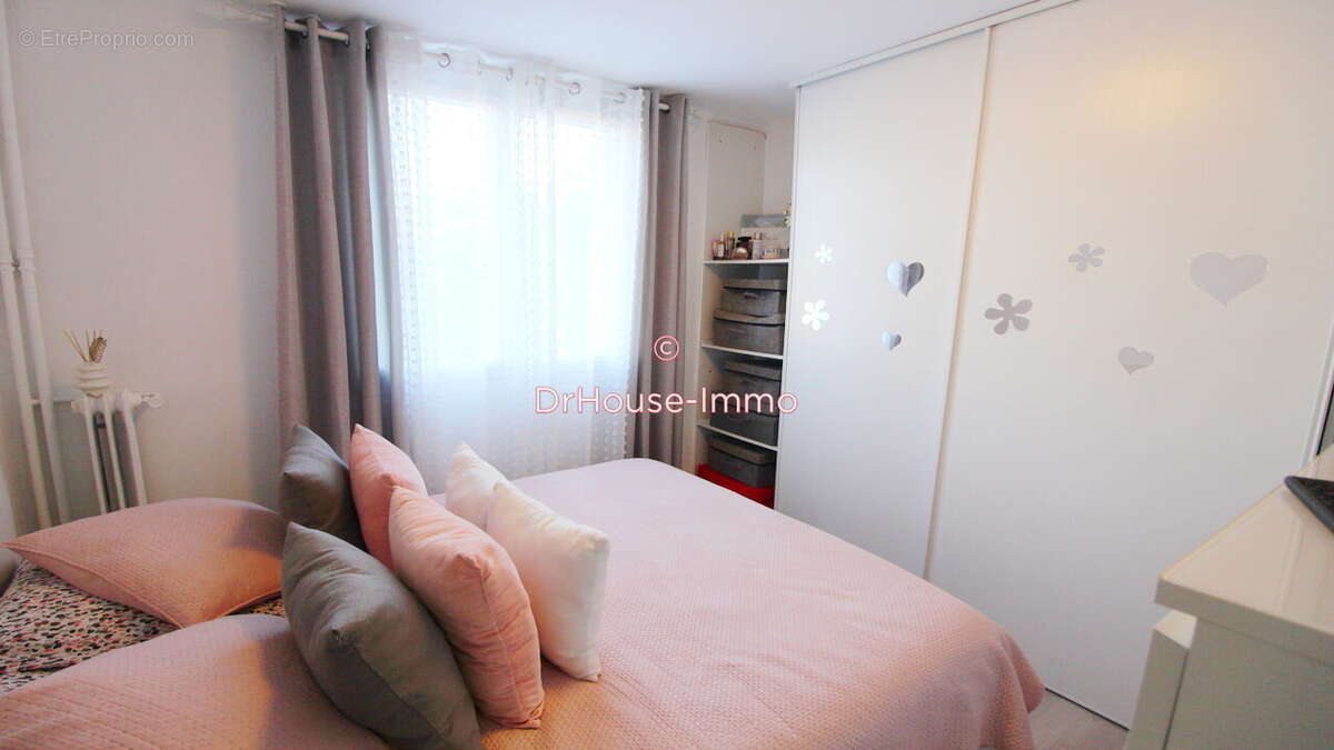 Appartement à MARSEILLE-3E