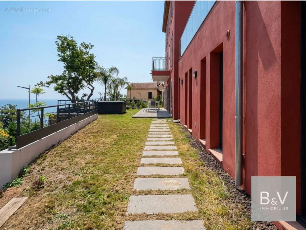 Appartement d'exception 4 pièces, vue mer panoramique et jardin privatif - photo 4