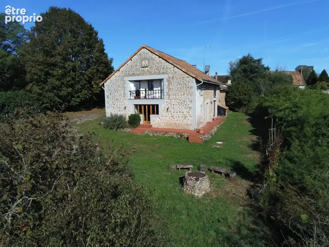 Maison à ABJAT-SUR-BANDIAT