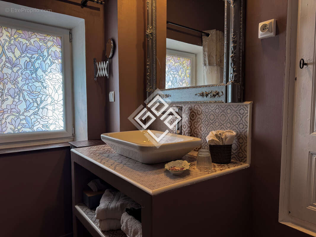 Maison de Maître restaurée avec élégance avec piscine - photo 22