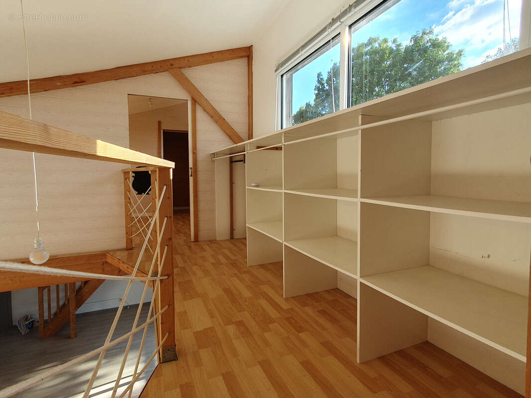 Maison à SAINT-DENIS-DU-PAYRE