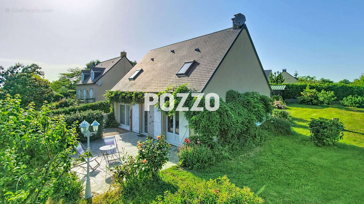 Maison à DRAGEY-RONTHON