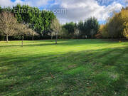 Terrain à SAINT-SULPICE