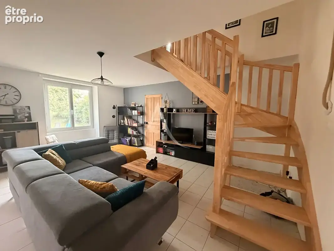Maison en pierre sur 7 000 m² de terrain ? Un cadre privilégié à proximité de l'axe Nantes-Rennes - photo 2