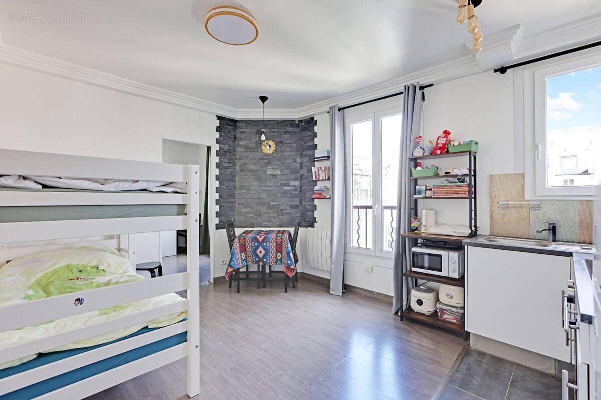Appartement à PARIS-18E