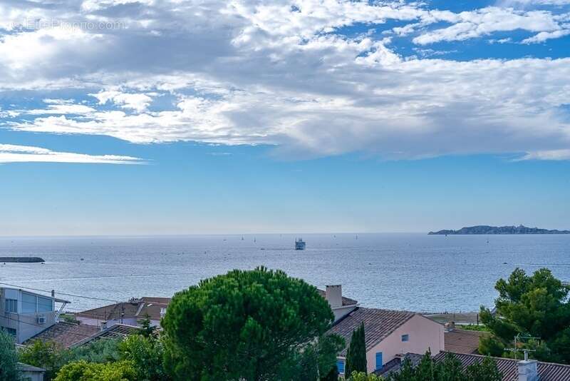 Appartement à MARSEILLE-8E