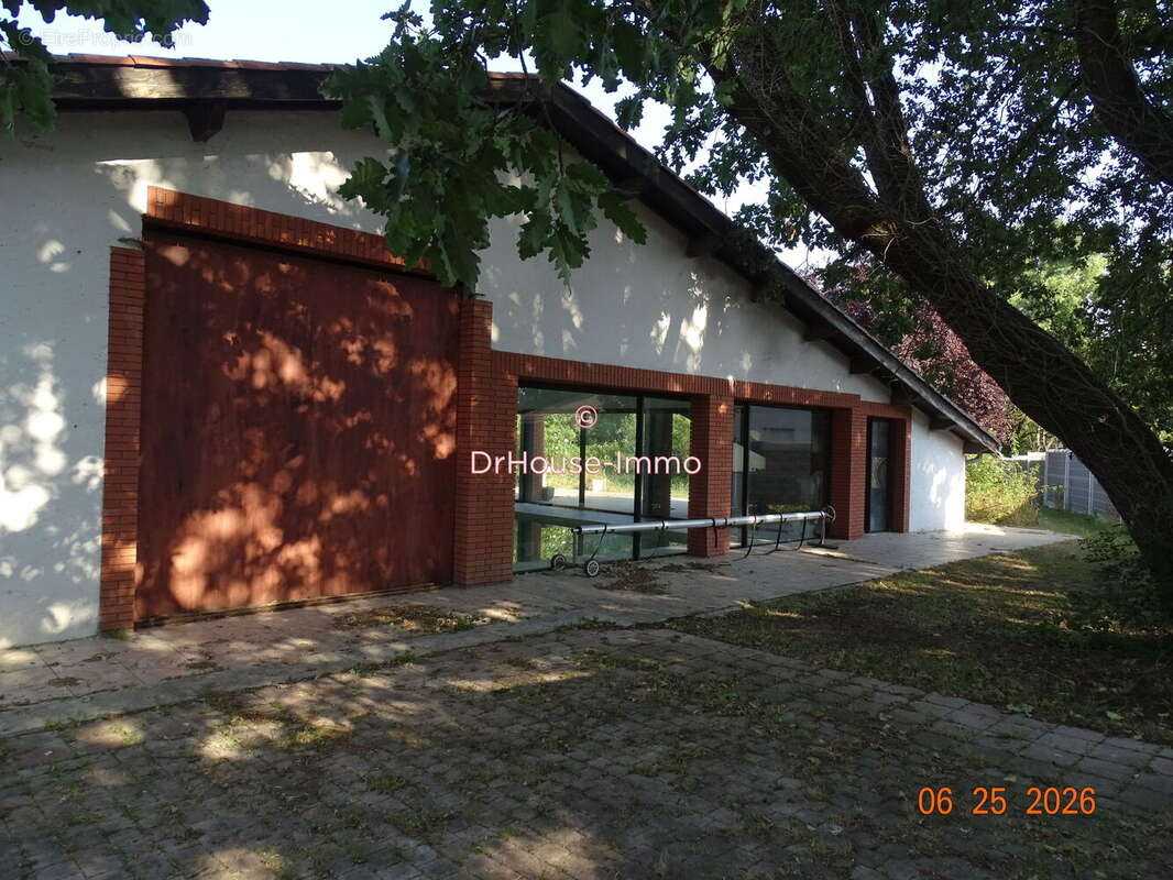 Maison 150 m² à Roques  - photo 2