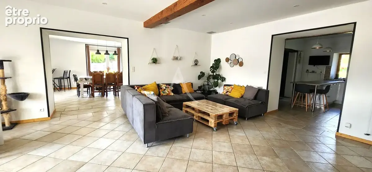 Vouille - maison - 3 chambres - jardin - cave - photo 2