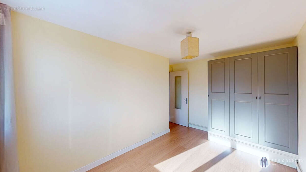 Appartement à SAINT-MARTIN-D&#039;HERES