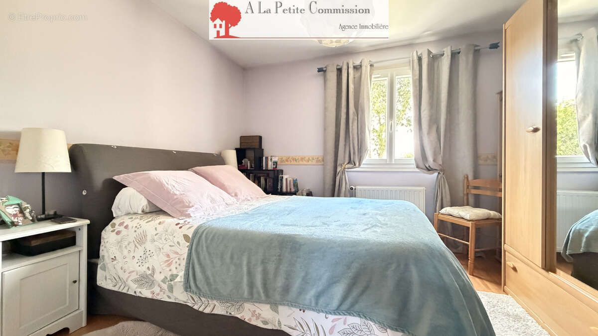 Maison familiale 4 chambres   Secteur recherché proche Leclerc Barjouville - photo 8