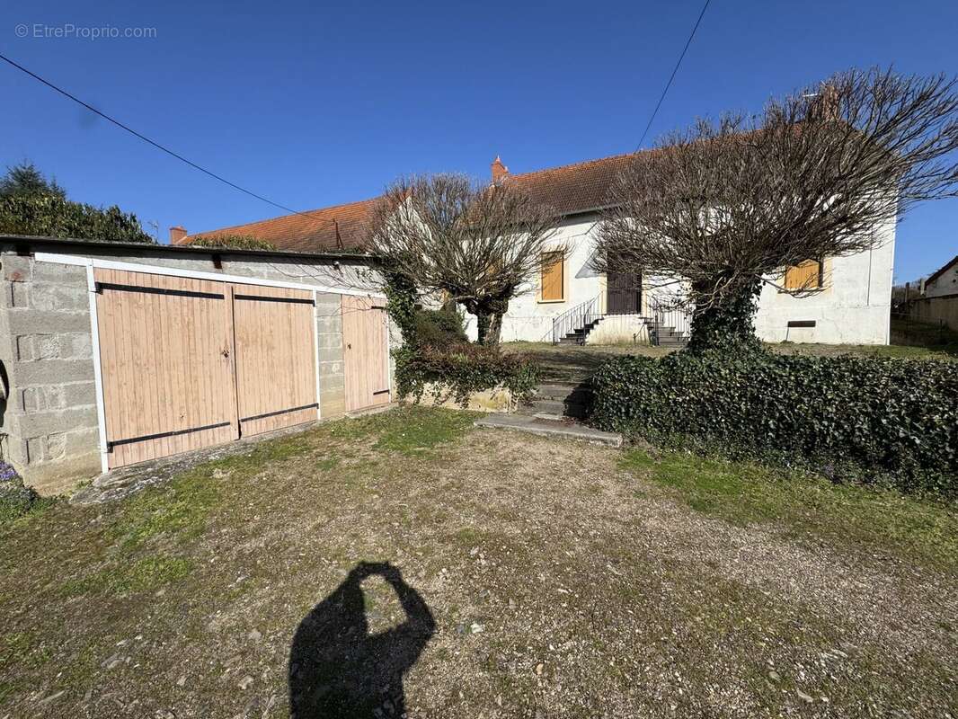 Maison à COMMENTRY