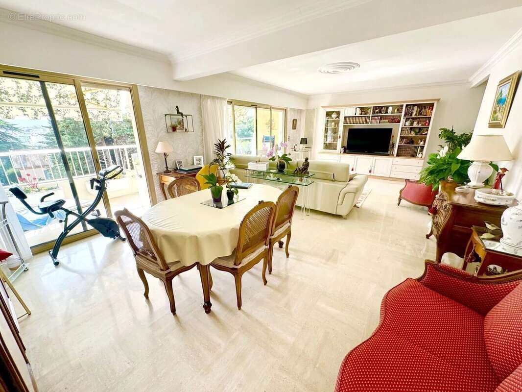 Cannes vente 3/4 pieces dans residence standing - photo 2