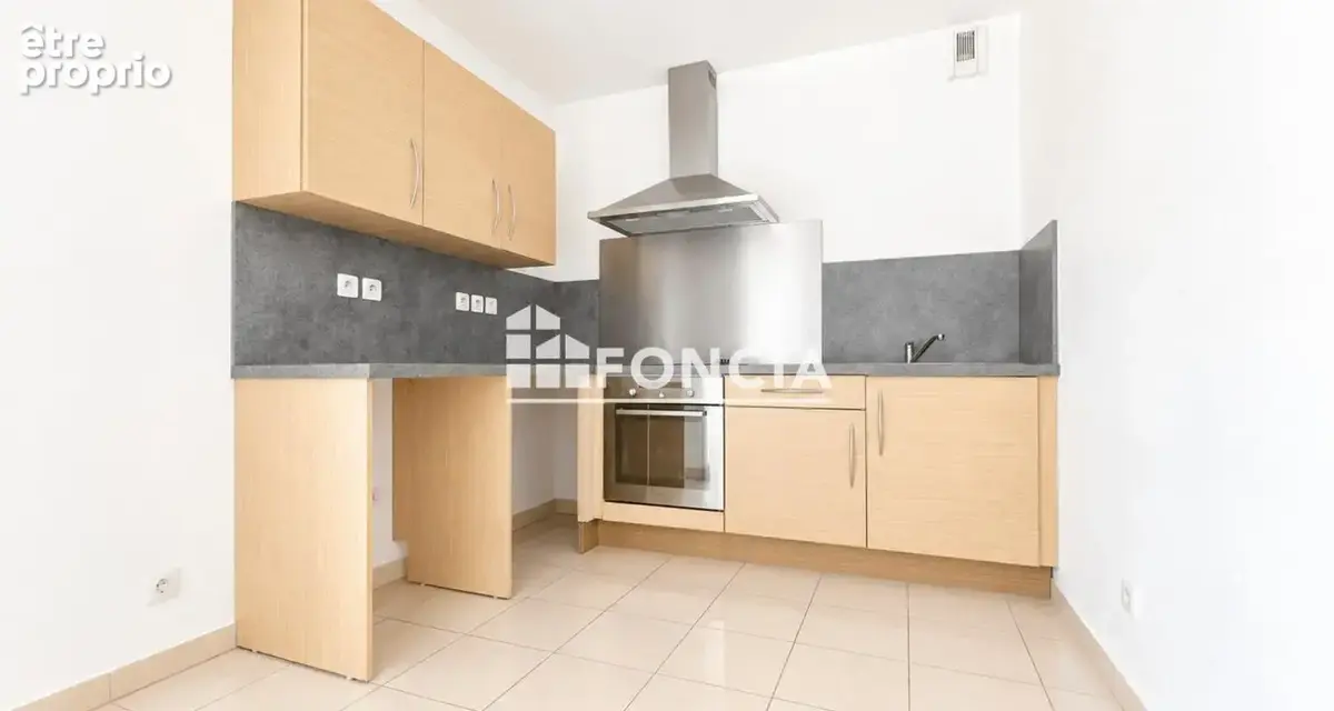 Frejus, appartement 3 pieces en rez de jardin, garage et parking - photo 6