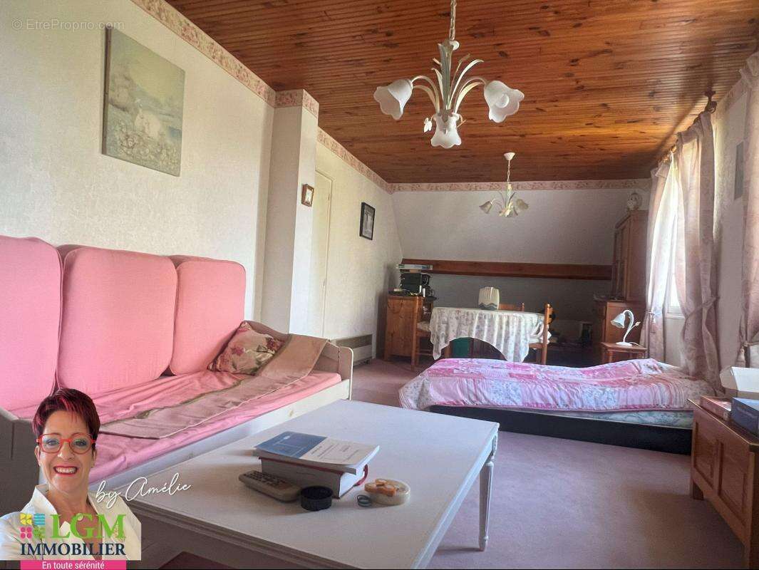 Maison à ETAMPES-SUR-MARNE