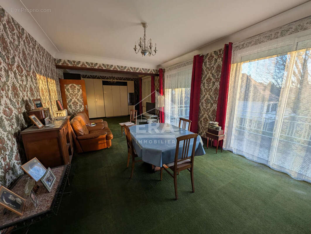 Maison à MONTPON-MENESTEROL