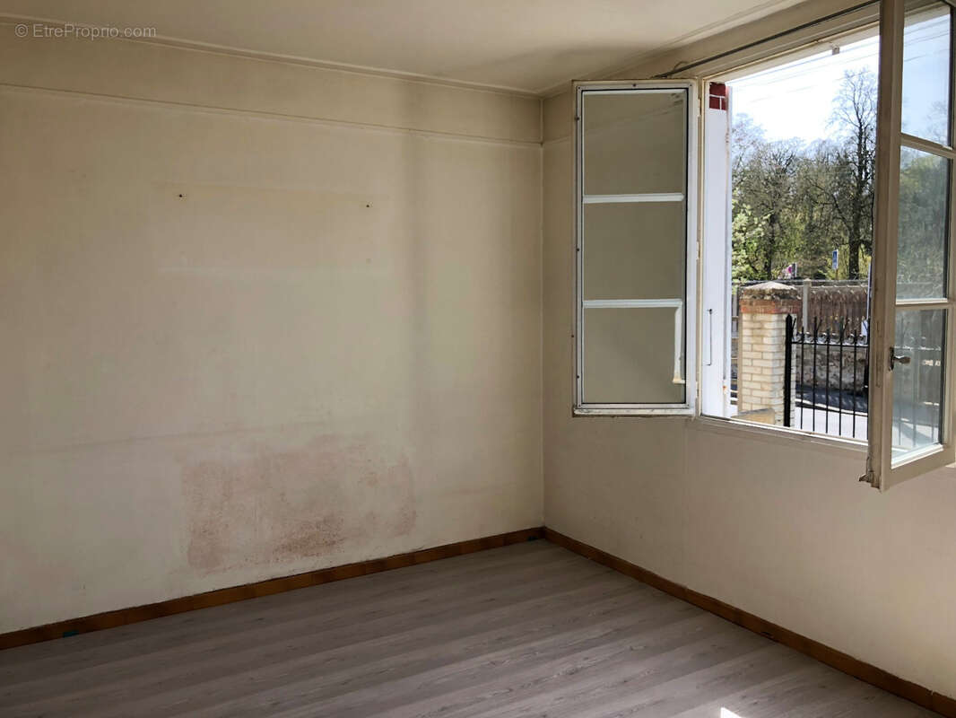 Maison à VIRY-CHATILLON