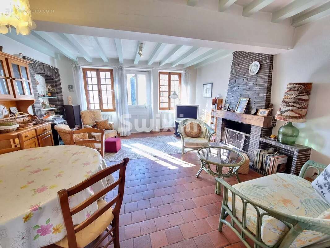 Maison à DORNECY
