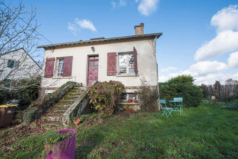 Maison à CONQUEREUIL