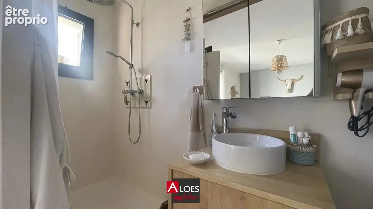 Maison Aigues-Mortes intra-muros 3 pièces - photo 9