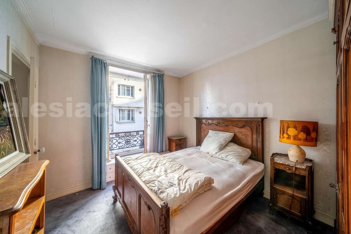 Photo n°4 - Appartement à PARIS-14E