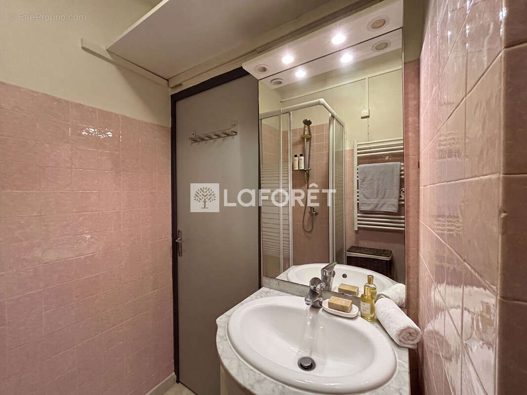 Appartement à MARSEILLE-2E