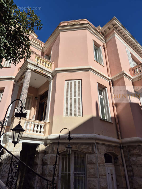Appartement à MENTON