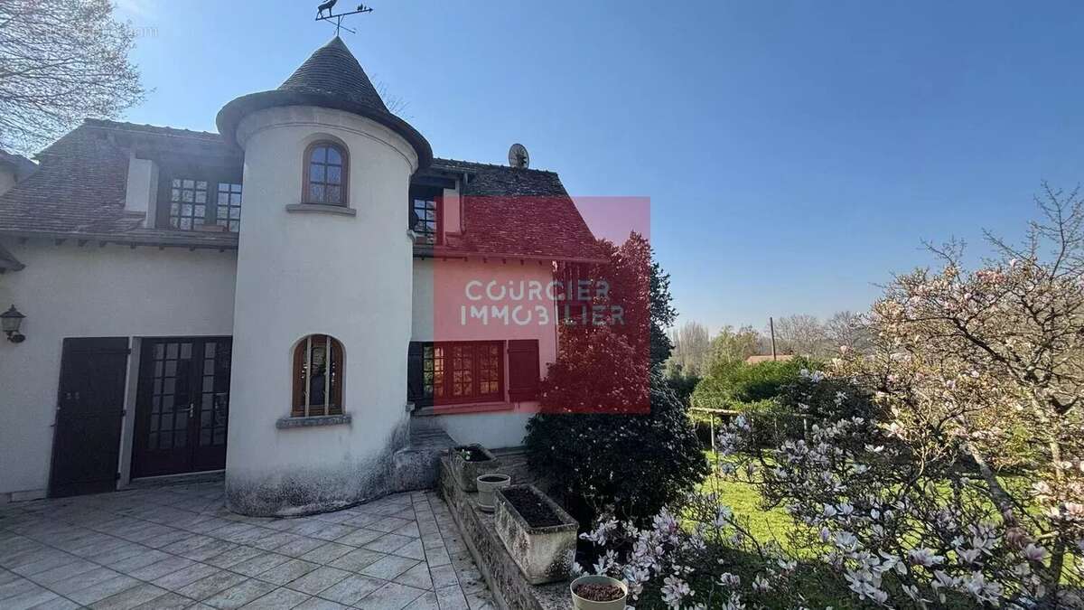 Maison à JOUARS-PONTCHARTRAIN